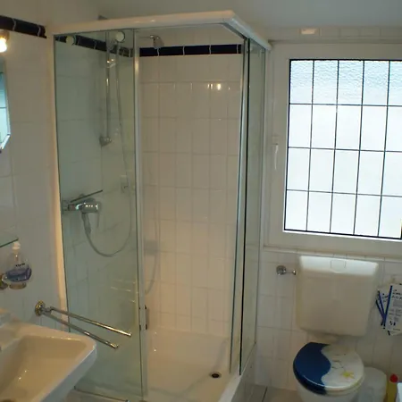 Graf Luckner Hues 아파트 *