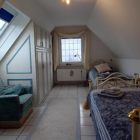 Graf Luckner Hues * 샬베우츠